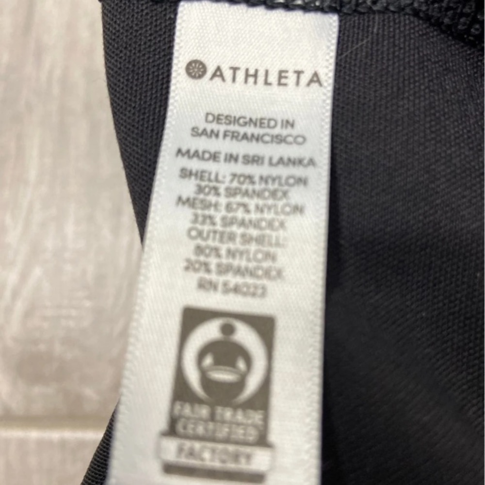 Athleta XS black lasercut Skort  ex condition - Picture 9 of 10